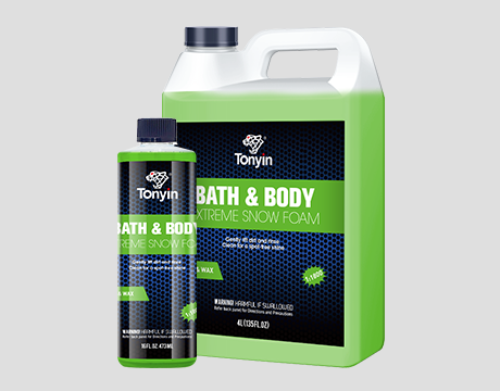 BATH AND BODY - EXTREME SNOW FOAM